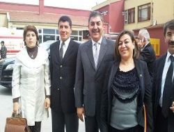 Ankara'da aday adayları boş durmuyor