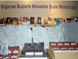 Kitaplara el kondu