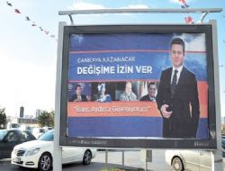 Sahipsiz 'güven' afişi