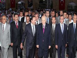 Bahçeli orucunu halk sofrasında açtı