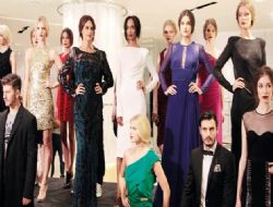 Tülin Şahin ve Merve Büyüksaraç podyuma çıktı