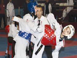 EGO'nun kızları kürsüde