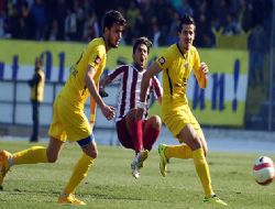 Lidere ‘Güçlü' çelme