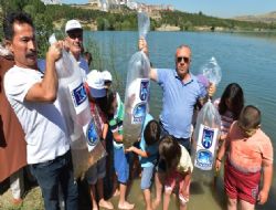 Mavi Göl'e 10 bin sazan