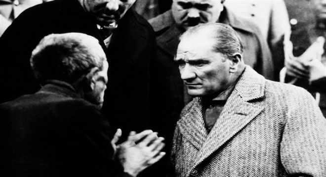 Bakan Ersoy'dan Türk Dil Bayramı mesajı