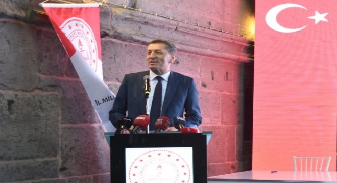 Bakan Selçuk'tan teşekkür