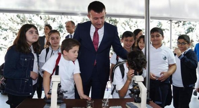 Bilim ve sanata TIR'lı yolculuk