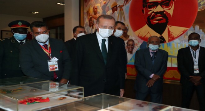 Cumhurbaşkanı Erdoğan, Türkiye-Angola İş Forumu'na katıldı