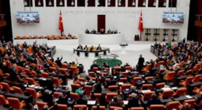 Emekliler İçin Düzenleme TBMM'de Kabul Edildi