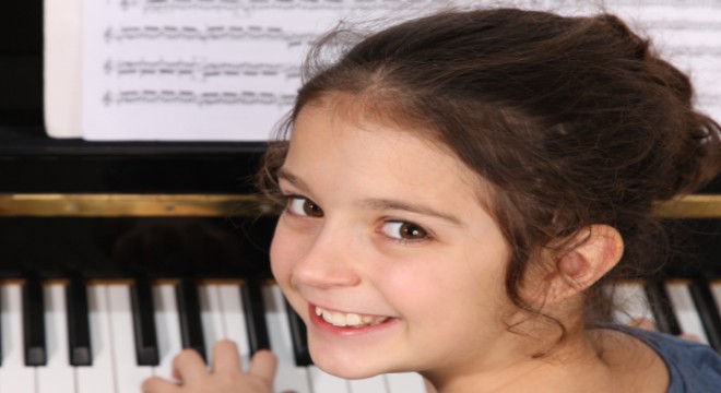 İTÜ Geliştirme Vakfı Okulları Mini Konservatuvar'da kayıtlar devam ediyor