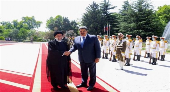 İran'ın dini lideri Hamaney, Venezuela Devlet Başkanı Maduro ile görüştü