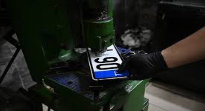 Standart Dışı Araç Plakaları Ücretsiz Değiştirilecek