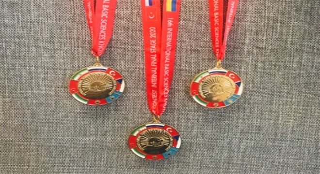 Uluslararası Matematik Olimpiyatları'nda dünya birincisi oldu