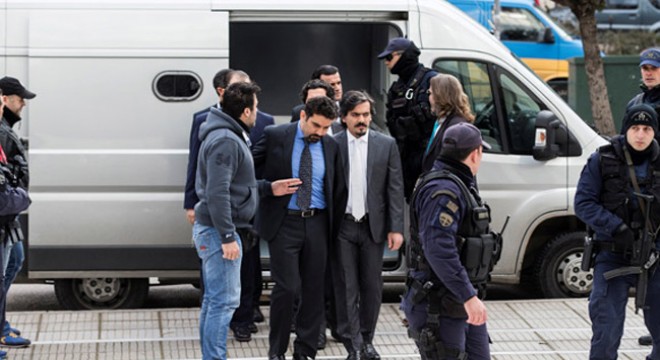 Yunanistan'dan idari gözaltı sürelerini uzatan yasal düzenleme