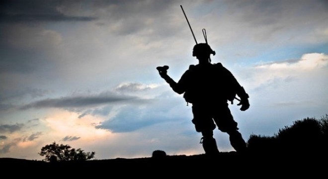 Yunanistan ve Suriye'ye yasa dışı yollarla geçmeye çalışan 16 kişi yakalandı