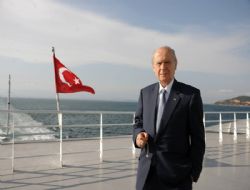 Bahçeli ne yapıyor?