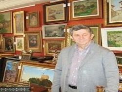 Müzayedeye ilgi büyüktü