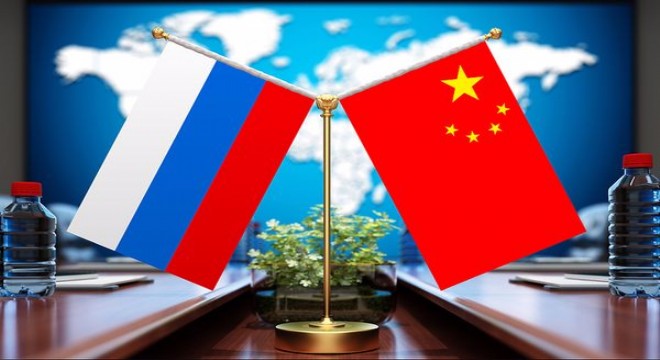 Çin ve Rusya dışişleri bakanları telefonda görüştü