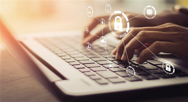 Çin'de internet kullanıcı sayısı 989 milyon aboneye ulaştı