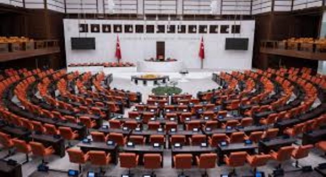 Özgür Özel ve Keskin Bayındır'ın Dokunulmazlık Dosyaları TBMM'de